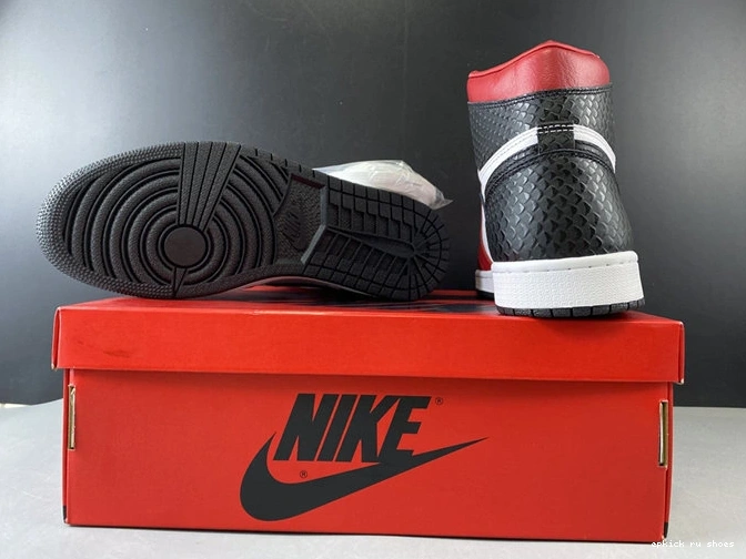 Rep Snake 3749 NewStyle CD0461- Jordan1 Retro Chicago Satin 1016